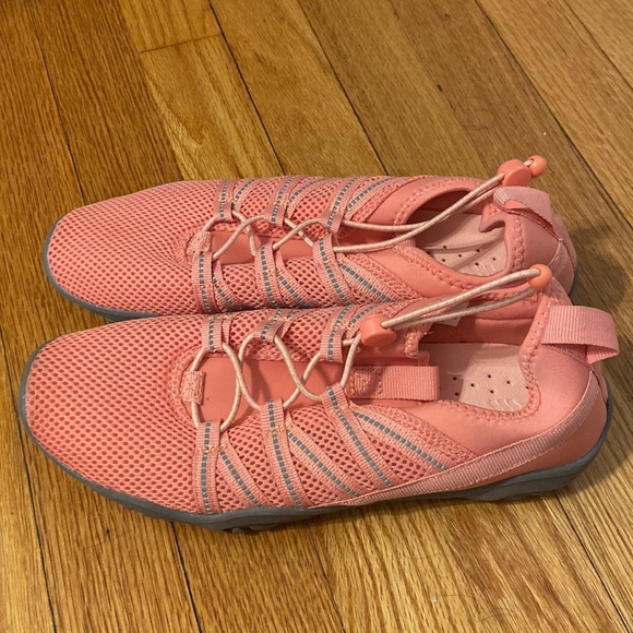 Target All In Motion Aurora Water Shoes Coral Size 8 - Picture 2 of 5